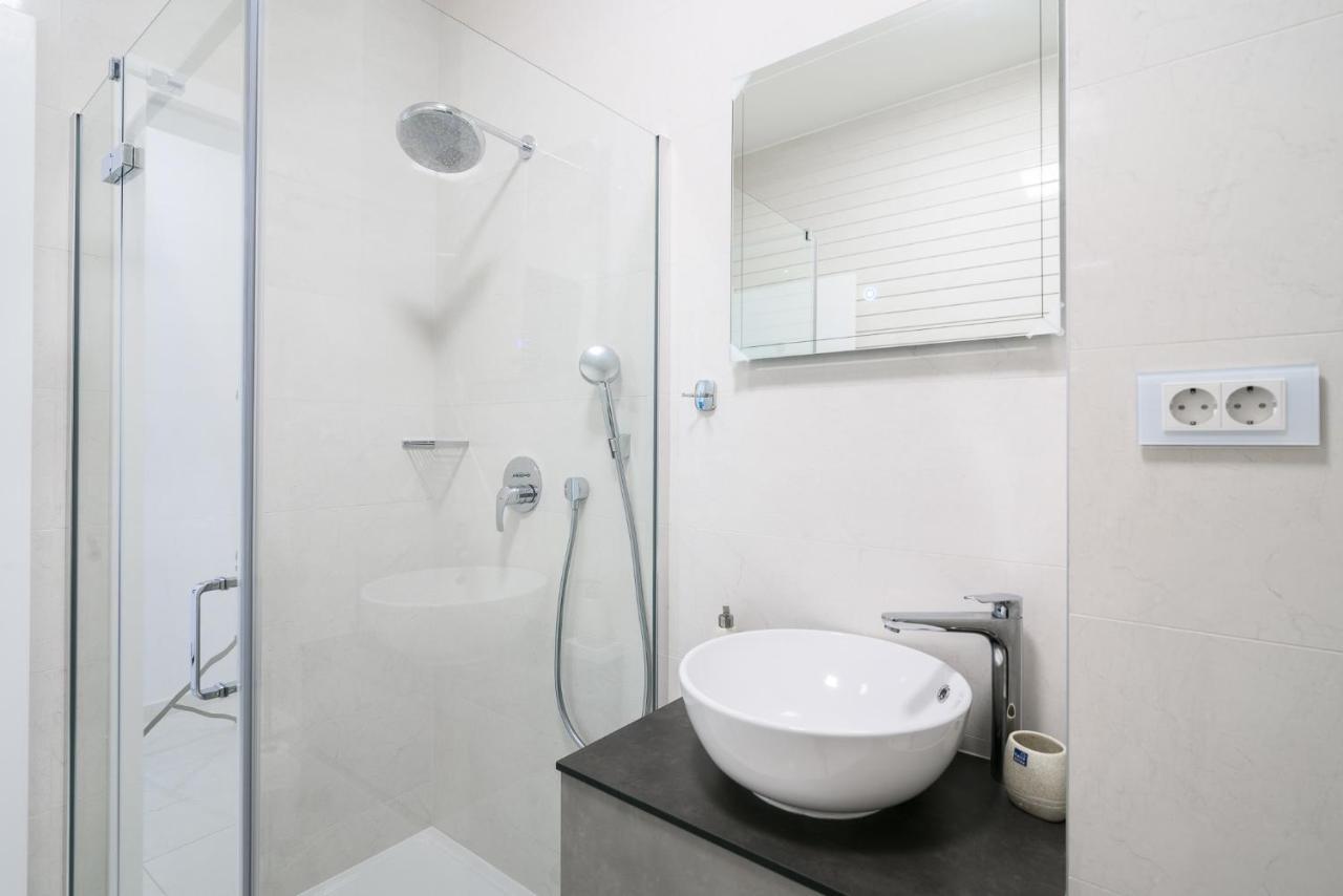 Palm Springs Appartement Trogir Buitenkant foto